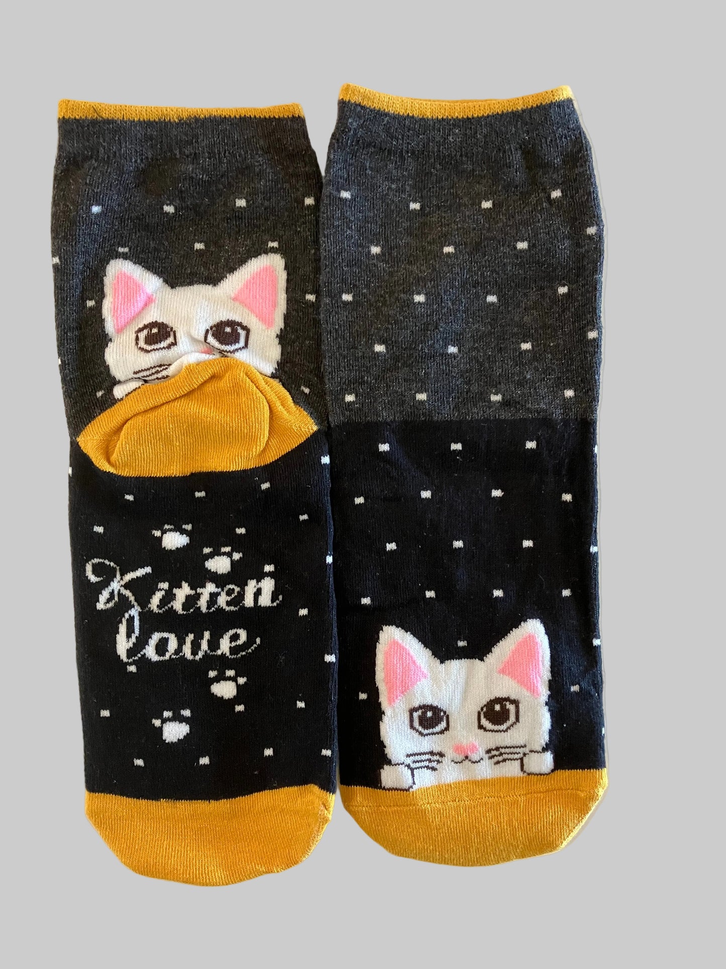 Women's & Kids' Gray & Black with Mustard Yellow Accent Peek-a-Boo Kitty Crew Sock