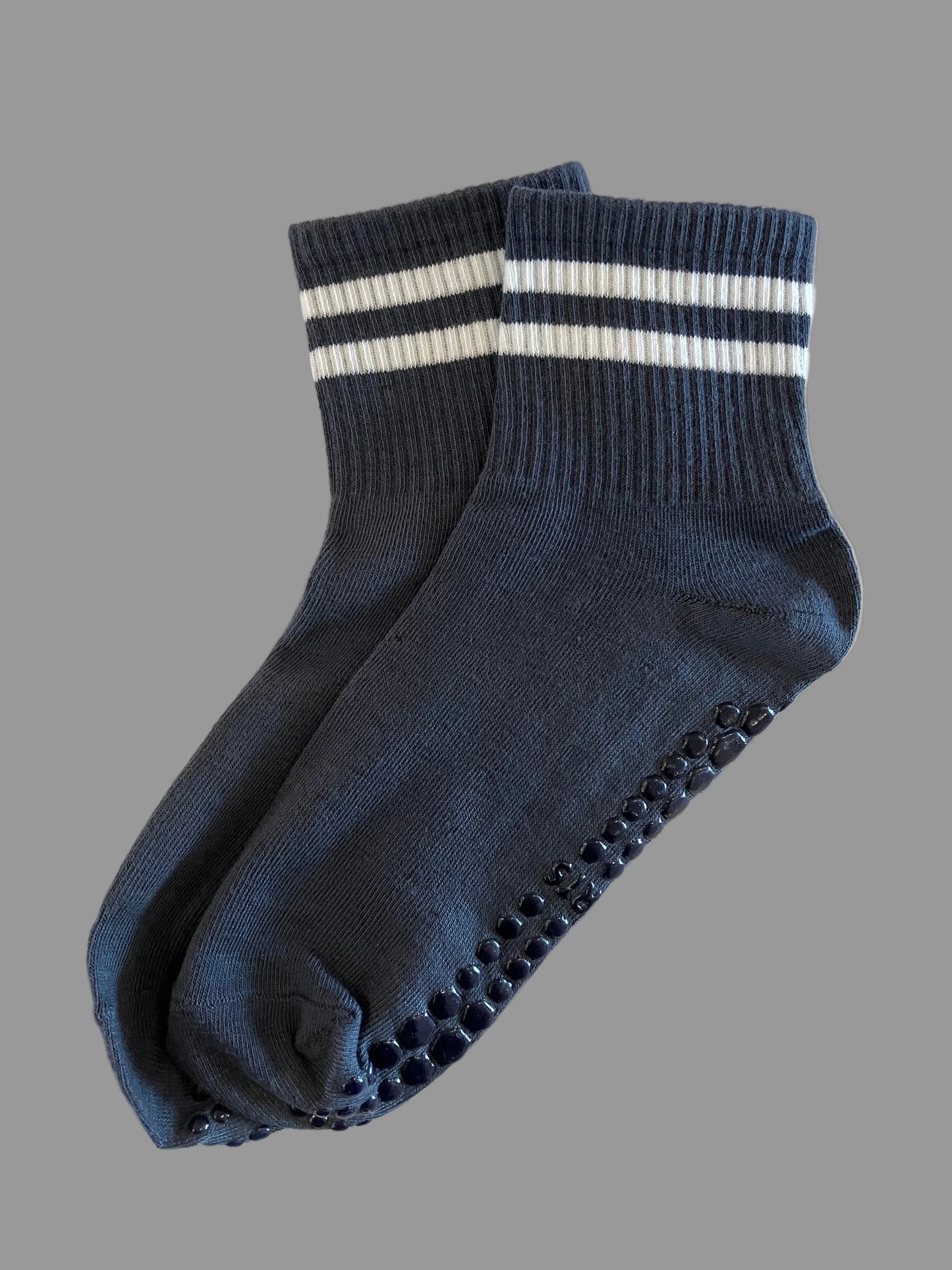 Women's Gray Non-Slip Yoga & Pilates Socks