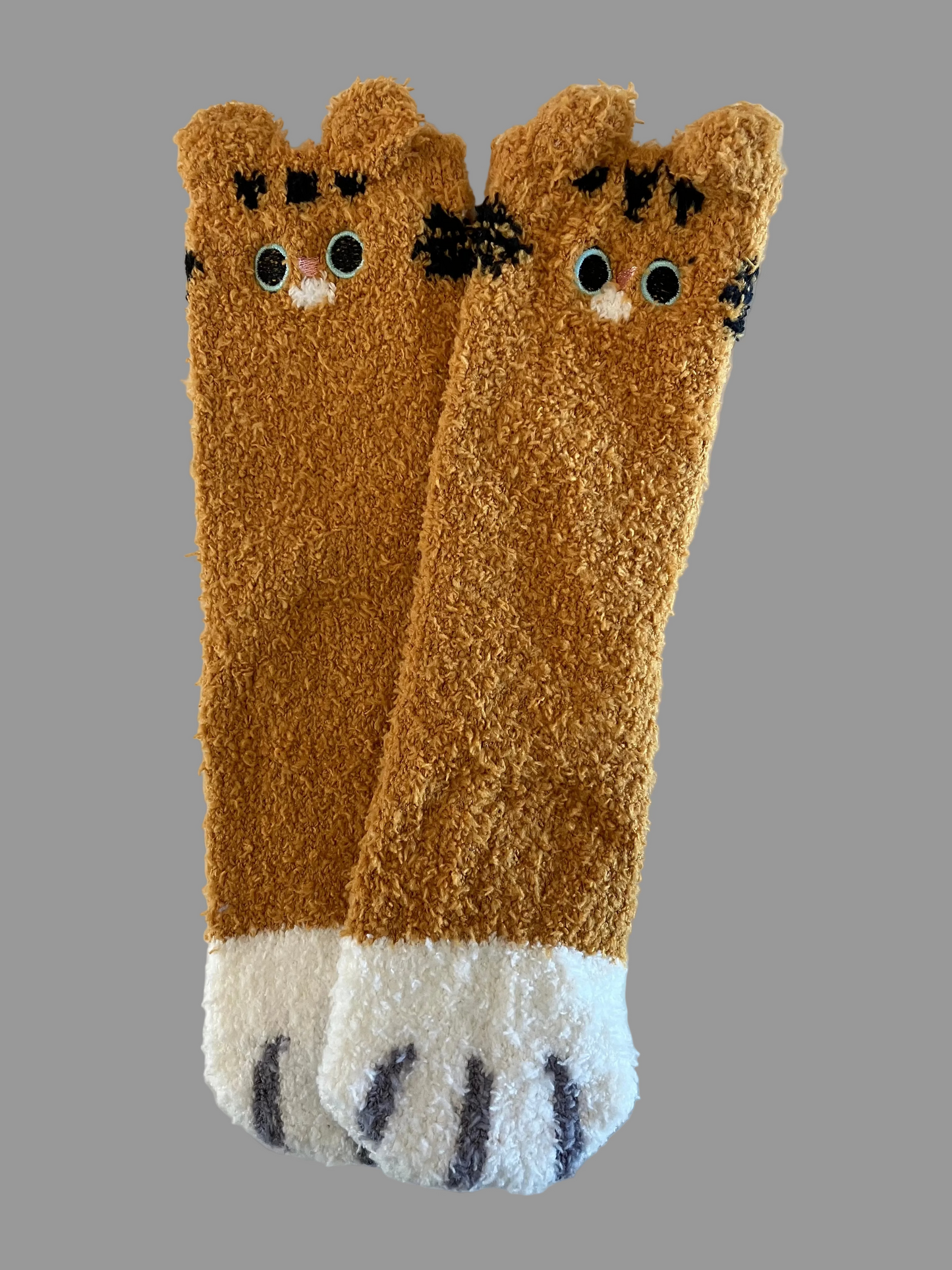 Universal Fuzzy Brown with White Paws Cat Crew Socks