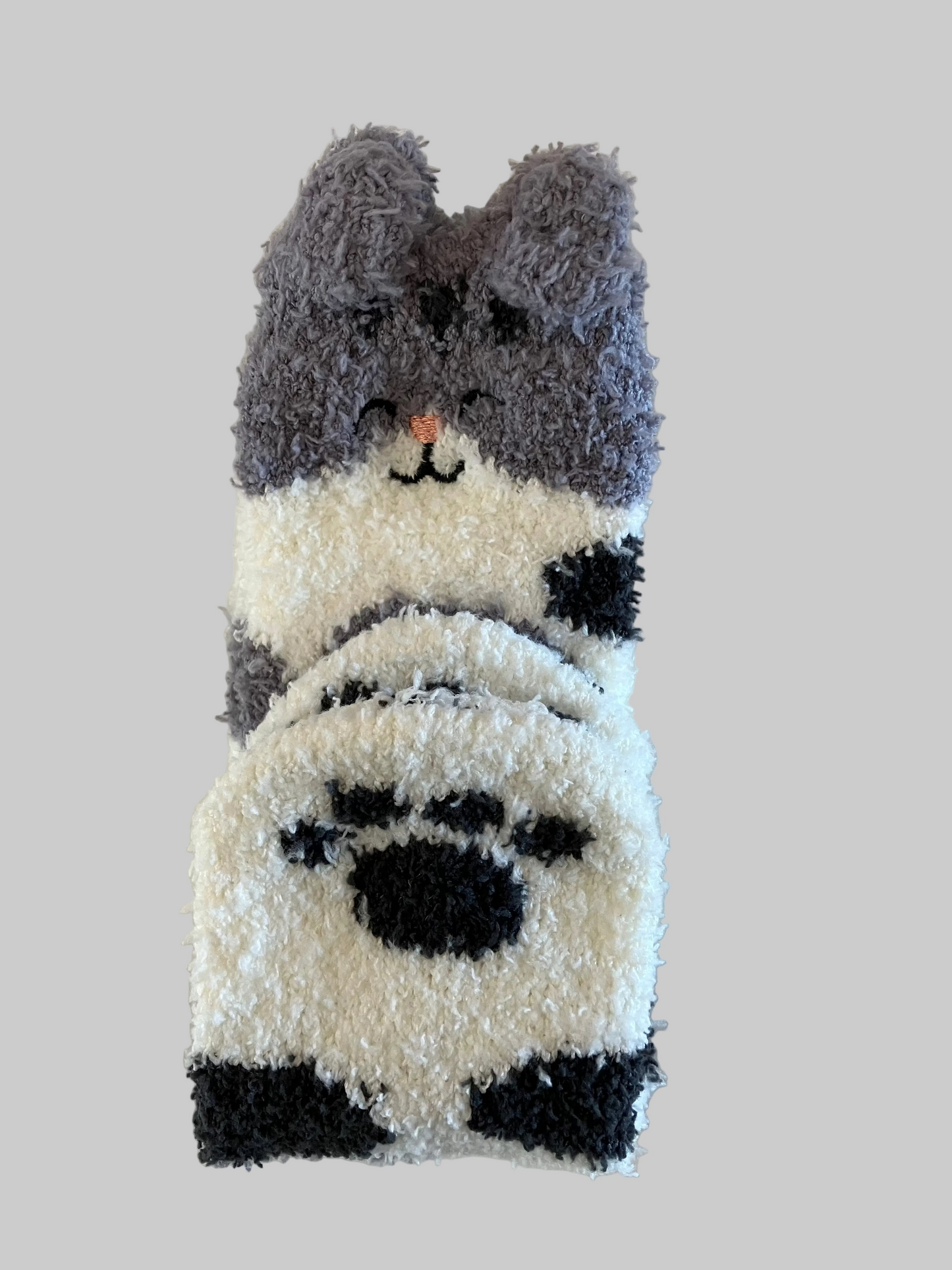 Universal Fuzzy Gray/White Cat Paw Crew Socks