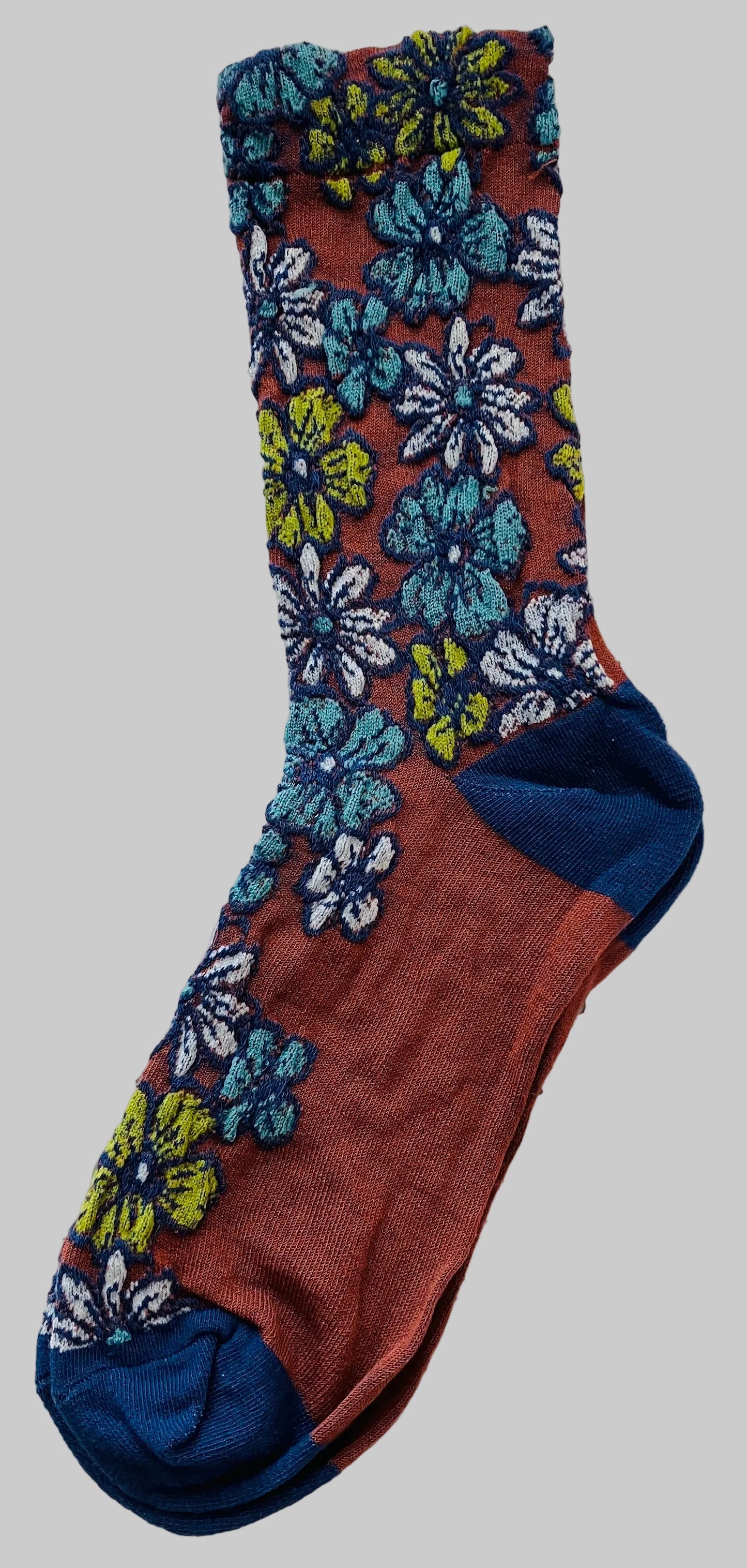Women's Retro Flower Brown Base Cotton Crew Sock