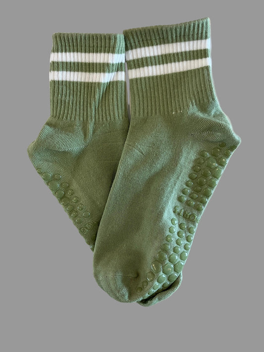 Women's Green Non-Slip Yoga & Pilates Socks
